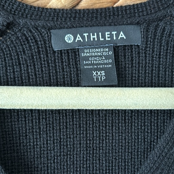 Athleta new black sweater - Picture 3 of 3